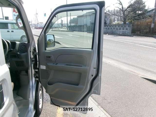 Nissan CLIPPER 2017-01 7726808-16
