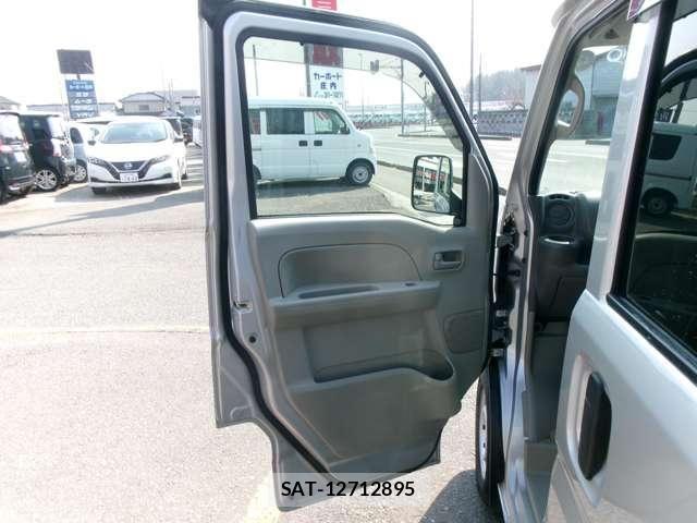 Nissan CLIPPER 2017-01 7726808-19
