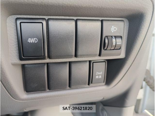 Nissan CLIPPER 2018-07 7980425-12