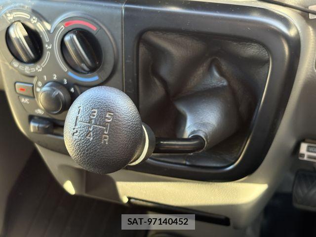 Nissan CLIPPER 2019-05 8037399-25