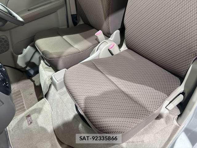 Nissan CLIPPER 2016-08 8075007-14