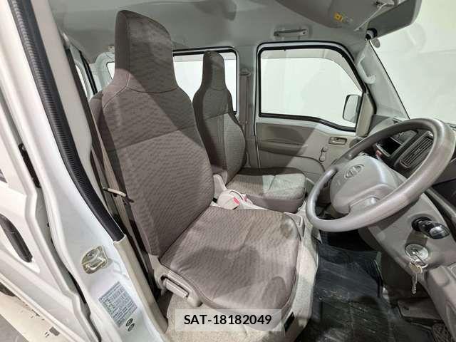 Nissan CLIPPER 2017-05 8075008-10
