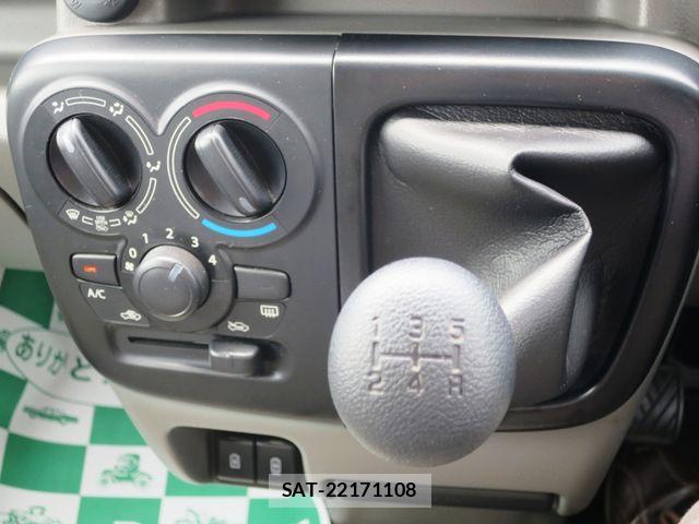 Nissan CLIPPER 2023-07 8100988-14