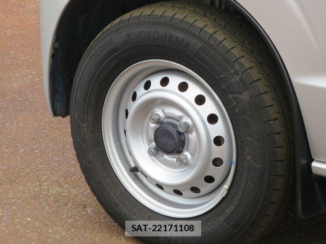 Nissan CLIPPER 2023-07 8100988-20