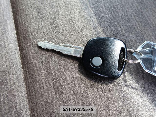 Nissan CLIPPER 2022-03 8100989-17