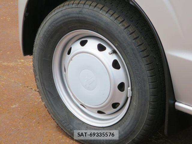 Nissan CLIPPER 2022-03 8100989-21