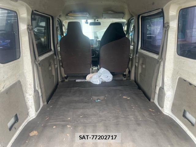 Nissan CLIPPER 2017-10 8146372-14