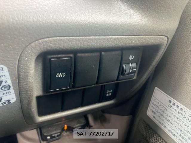 Nissan CLIPPER 2017-10 8146372-20