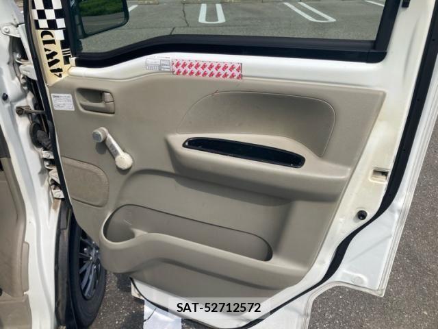 Nissan CLIPPER 2020-07 8158949-13