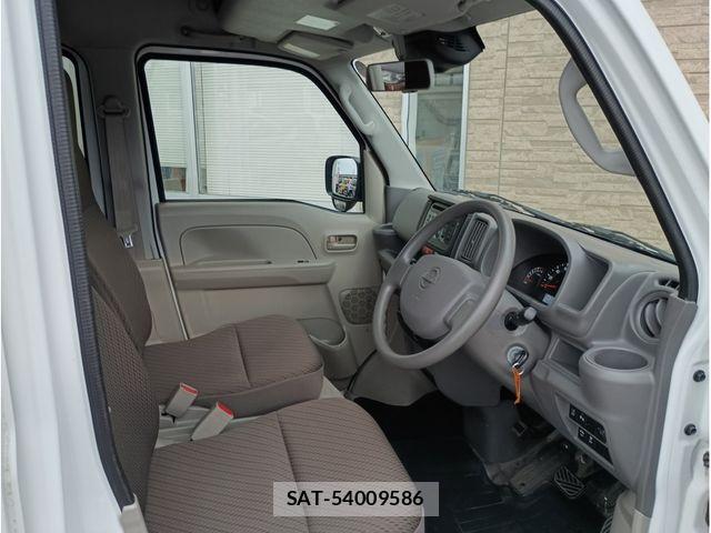 Nissan CLIPPER 2021-07 8209339-6