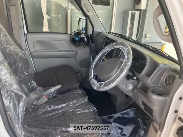 Nissan CLIPPER 2015-10 8231161-15