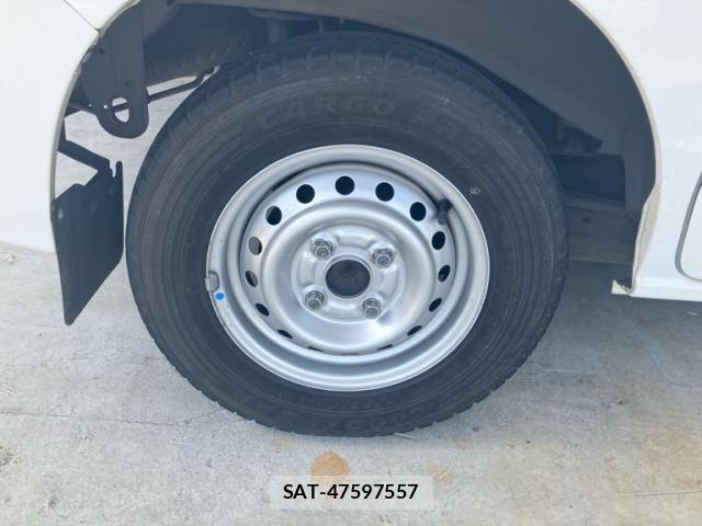 Nissan CLIPPER 2015-10 8231161-7
