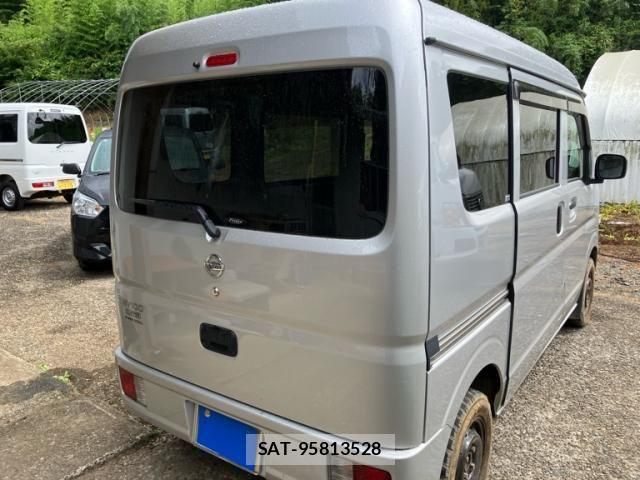 Nissan CLIPPER 2021-05 8355276-5