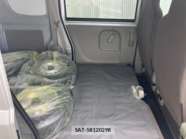 Nissan CLIPPER 2020-08 8438660-17