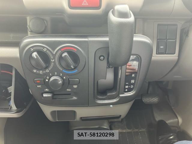Nissan CLIPPER 2020-08 8438660-18