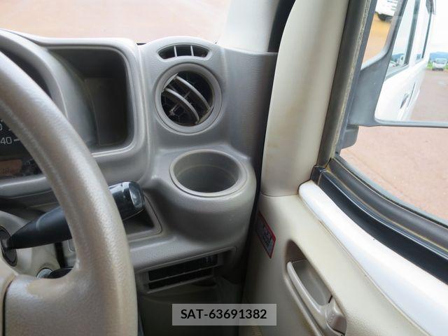 Nissan CLIPPER 2020-07 8526398-16