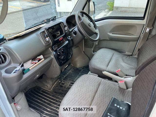 Nissan CLIPPER 2018-09 8563066-13
