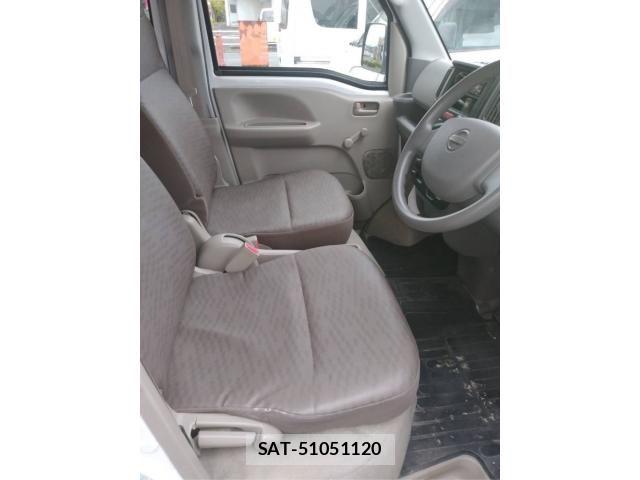 Nissan CLIPPER 2019-03 8660819-15