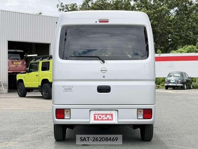 Nissan CLIPPER 2022-08 8660820-17