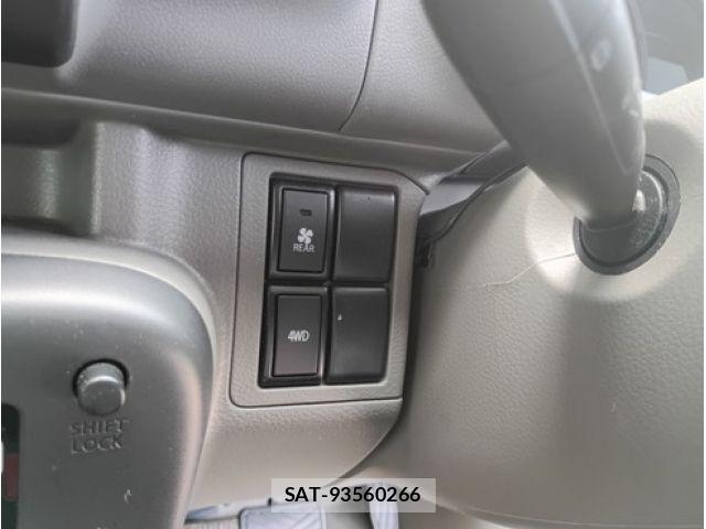 Nissan CLIPPER 2024-02 8744962-9