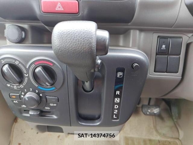 Nissan CLIPPER 2017-05 8781475-14