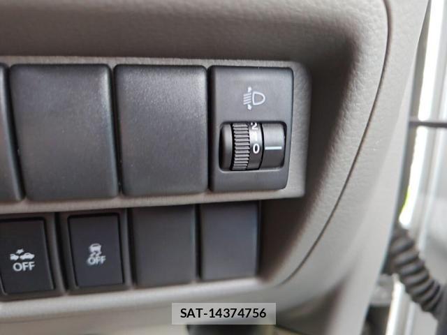 Nissan CLIPPER 2017-05 8781475-18