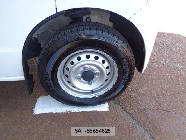 Nissan CLIPPER 2022-08 8830922-24