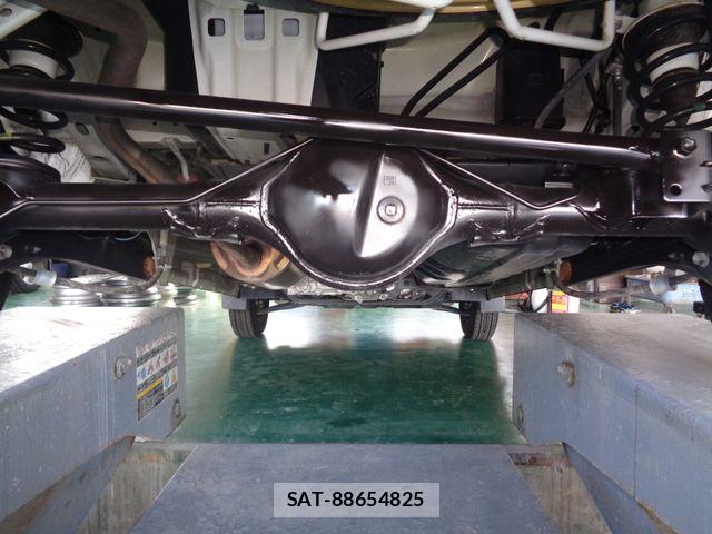 Nissan CLIPPER 2022-08 8830922-26