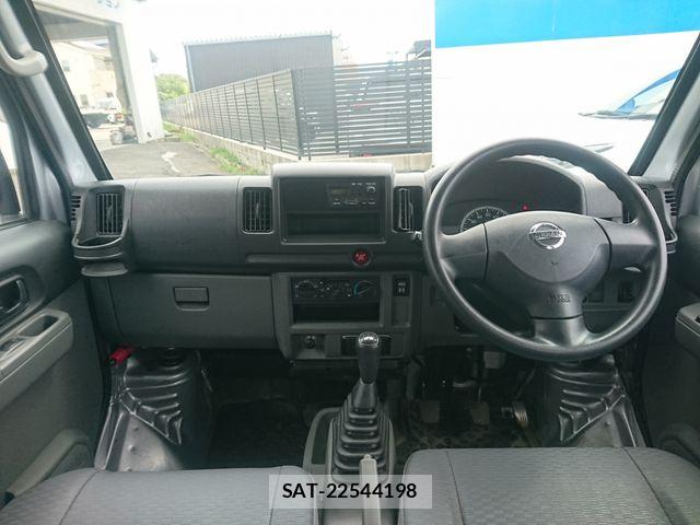 Nissan CLIPPER 2013-08 8881362-22