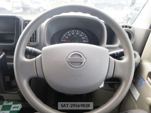Nissan CLIPPER 2019-02 8881359-11