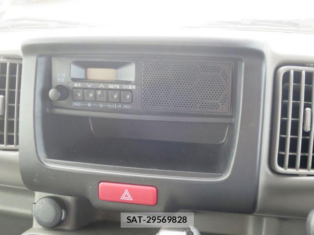 Nissan CLIPPER 2019-02 8881359-13