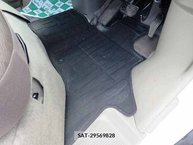 Nissan CLIPPER 2019-02 8881359-19