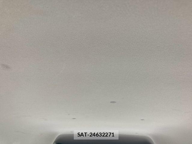 Nissan CLIPPER 2020-08 8881360-12