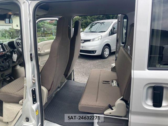 Nissan CLIPPER 2020-08 8881360-13