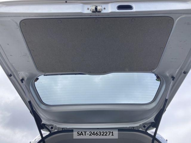 Nissan CLIPPER 2020-08 8881360-24