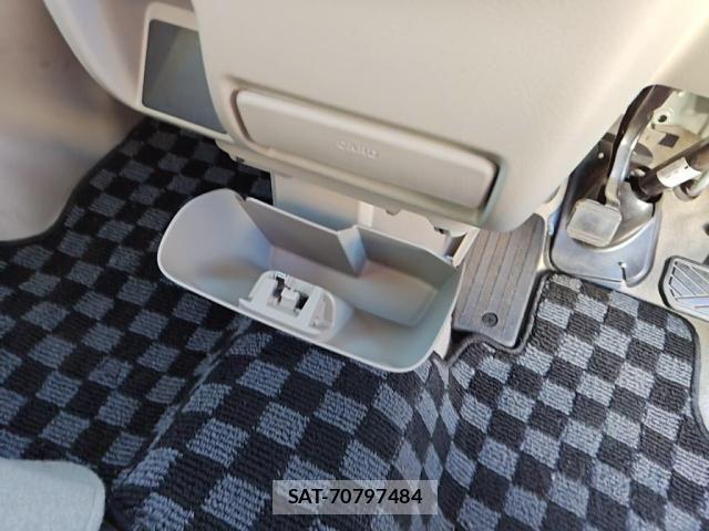 Nissan CLIPPER RIO 2019-12 525698-19