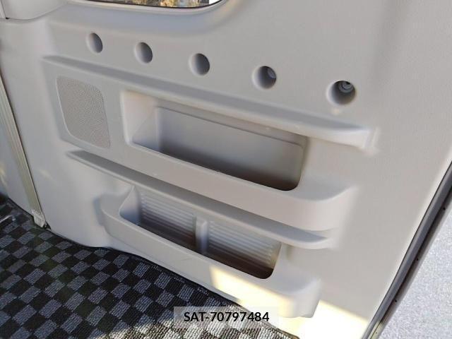 Nissan CLIPPER RIO 2019-12 525698-26