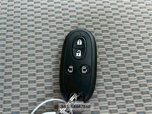 Nissan CLIPPER RIO 2023-04 6910707-25