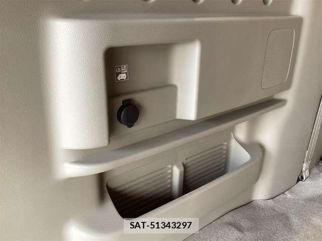 Nissan CLIPPER RIO 2023-03 6910704-15