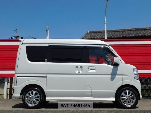 Nissan CLIPPER RIO 2022-11 7060062-3