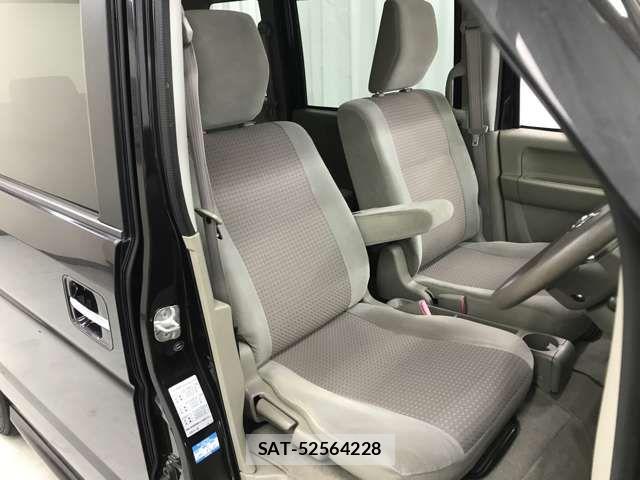 Nissan CLIPPER RIO 2014-08 7393392-4