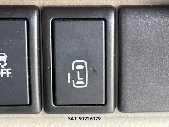Nissan CLIPPER RIO 2015-08 7456535-5
