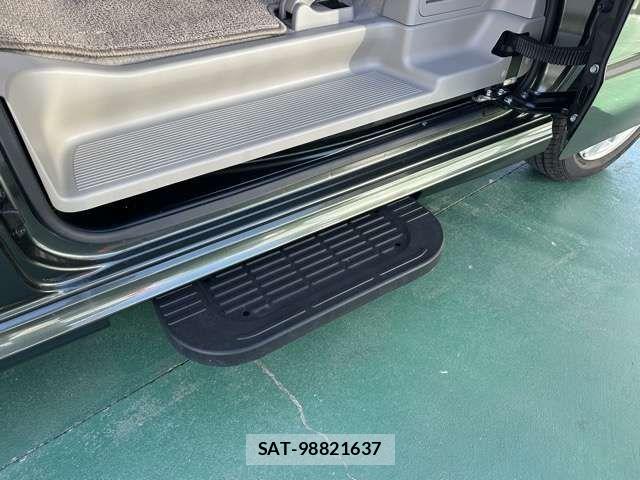 Nissan CLIPPER RIO 2022-09 8048593-5