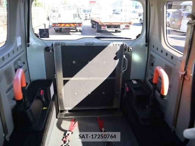 Nissan CLIPPER RIO 2021-04 8367918-9