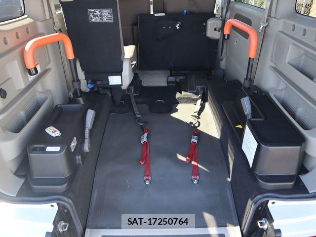 Nissan CLIPPER RIO 2021-04 8367918-4
