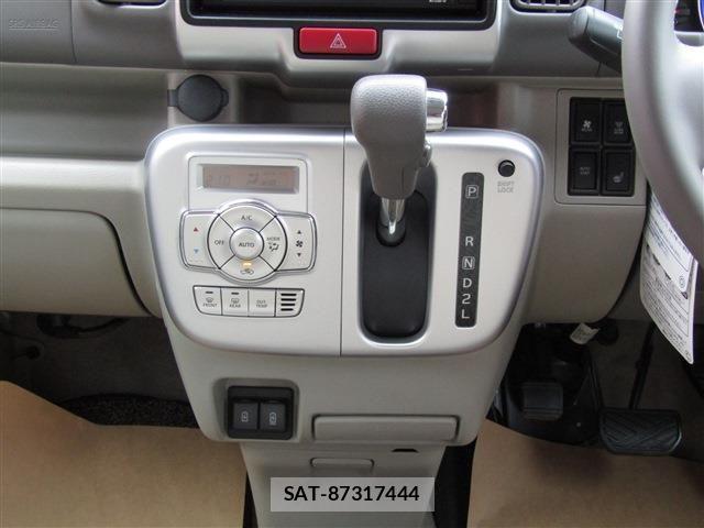 Nissan CLIPPER RIO 2023-08 8881363-13