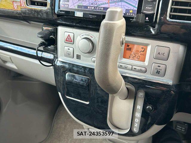 Nissan CLIPPER RIO 2013-12 8884113-9