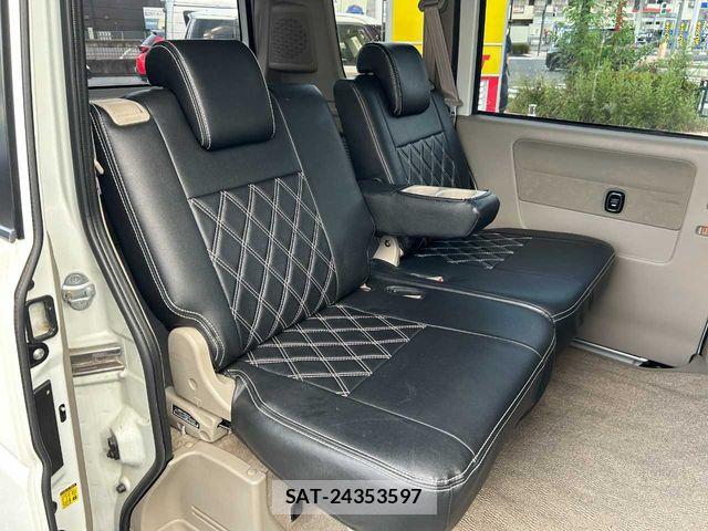 Nissan CLIPPER RIO 2013-12 8884113-22