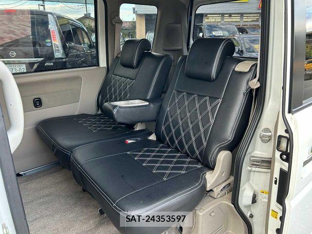 Nissan CLIPPER RIO 2013-12 8884113-26