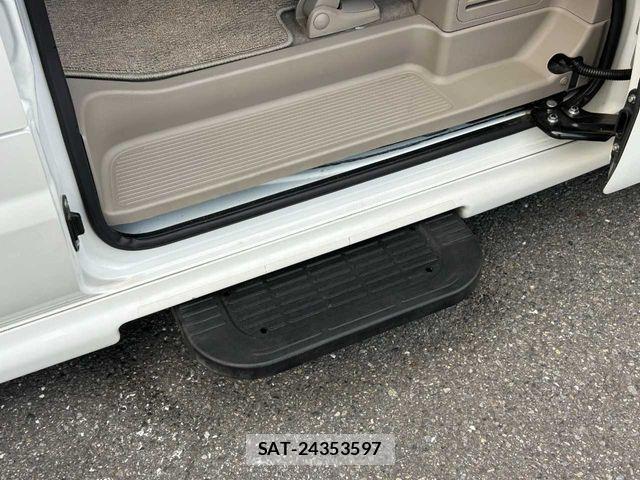 Nissan CLIPPER RIO 2013-12 8884113-28